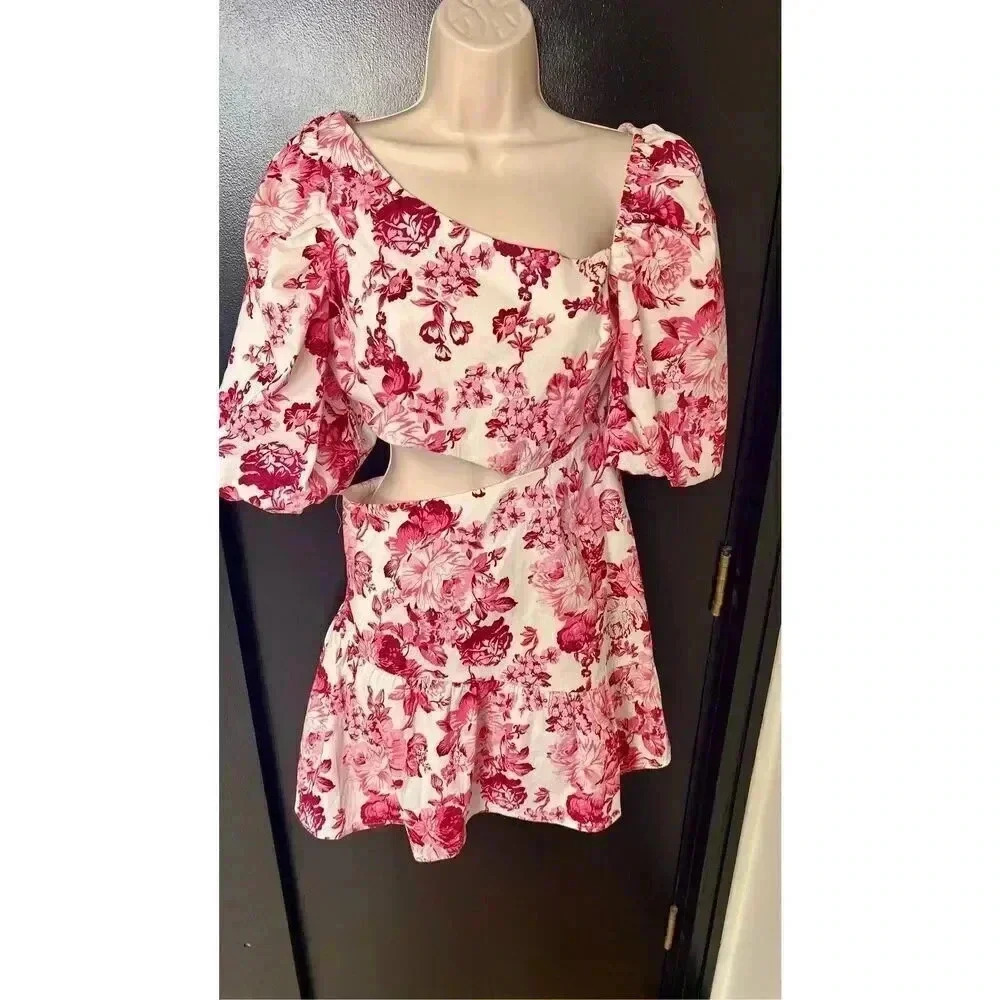 Vestique Womens White Pink Floral Cut Out Carry Me Away Sleeved Dress Large